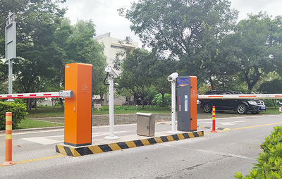 停車場道閘桿選購指南 專業(yè)儀器與儀表的核心考量
